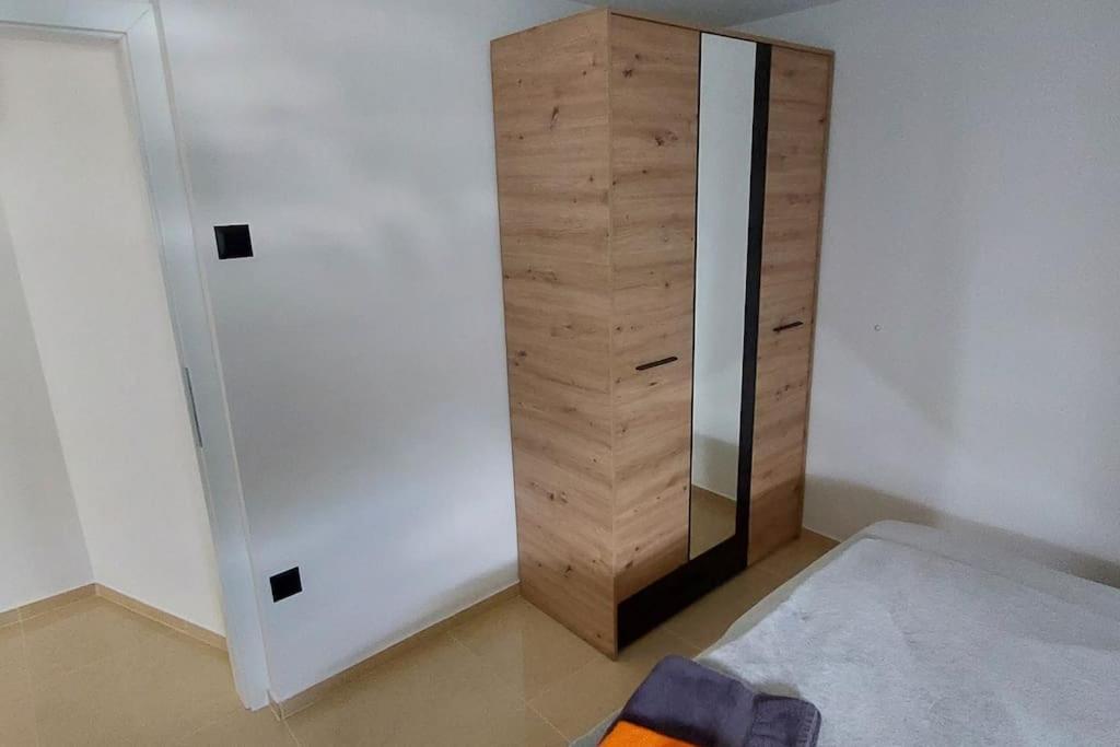 Jo-Ma Apartma - Free Parking リュブリャナ エクステリア 写真