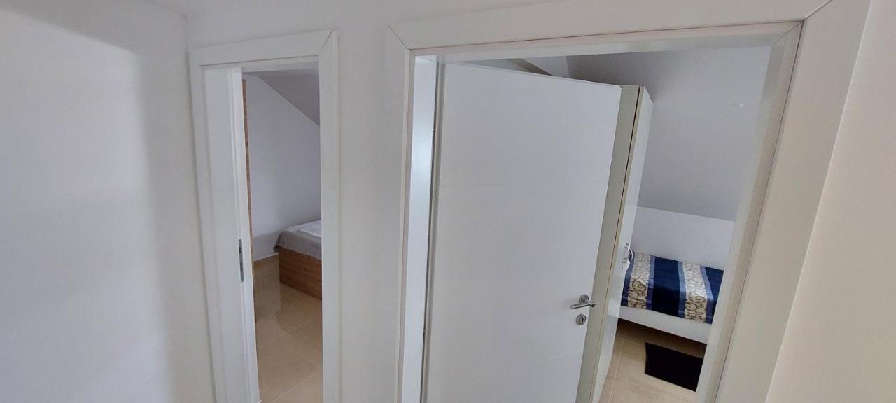 Jo-Ma Apartma - Free Parking リュブリャナ エクステリア 写真